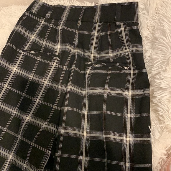 Garage black/white plaid dress pants. Size XS - Picture 3 of 5